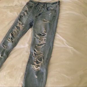 American Eagle Mom/Highwaisted Girlfriend Jean